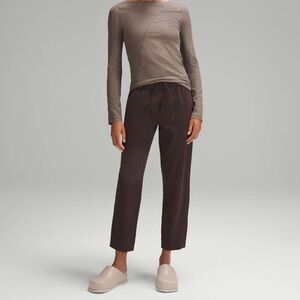 Lululemon Tapered-Leg Mid-Rise Pant 7/8 Length *Luxtreme